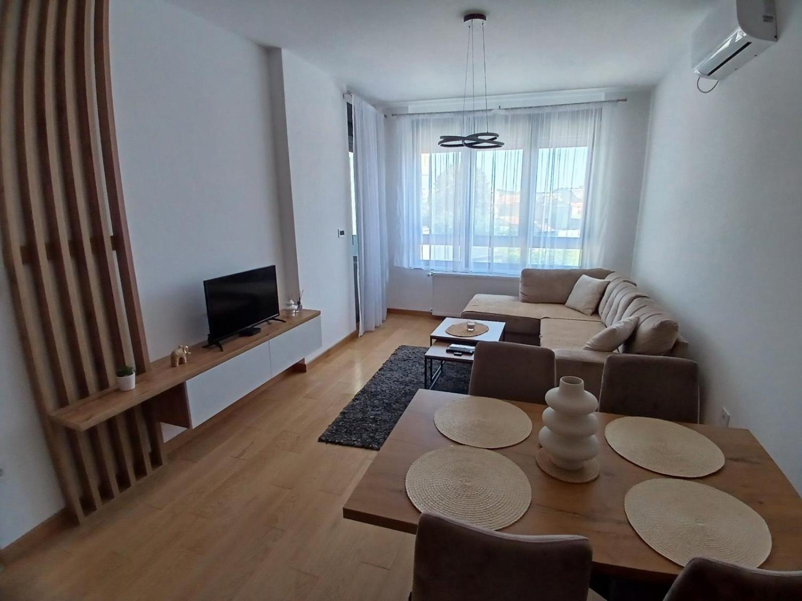 Apartment Paradiso - Besplatan Parking Novi Sad Dış mekan fotoğraf